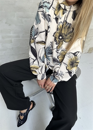 Gathered long sleeve bluse Fine Line Poppies Stine Goya 